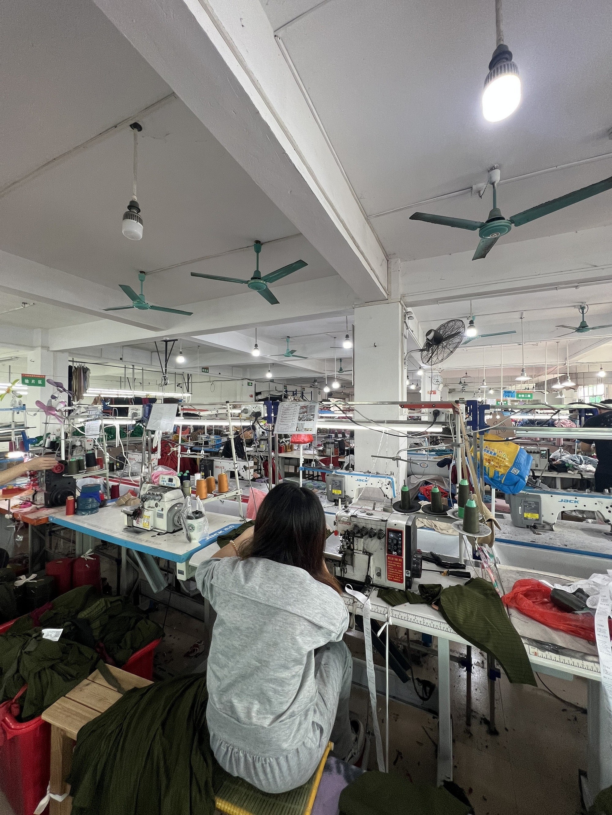 چین Guangzhou Vinas clothing technology Co., LTD نمایه شرکت