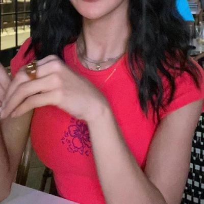 گردن گرد تی شرت سکسی تنگ رنگ جامد سکسی محصول تنگ تناسب اندام کوتاه آستین